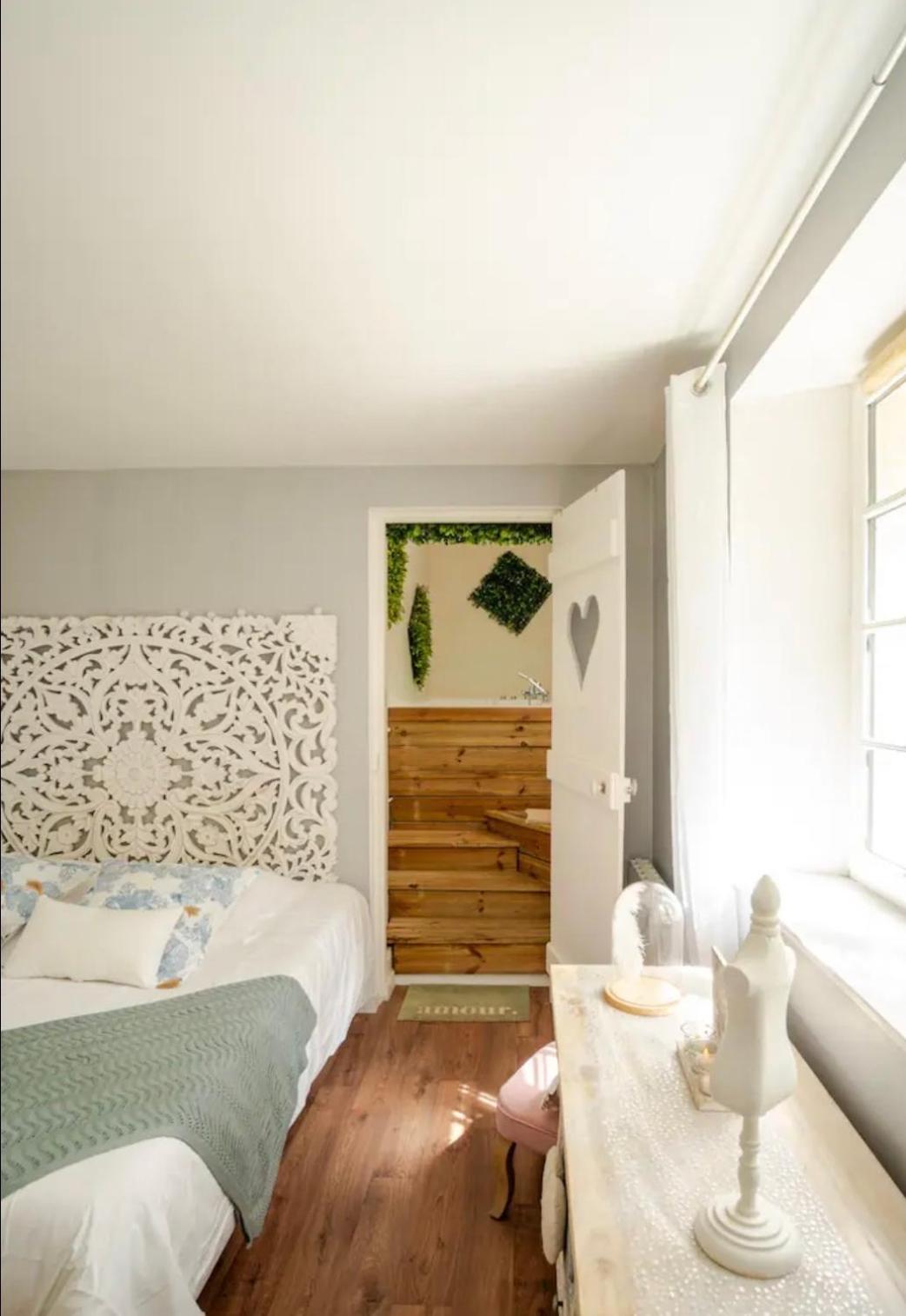 Escale Caux Cooning**** Charme Et Balneo Etretat Apartment Екстериор снимка