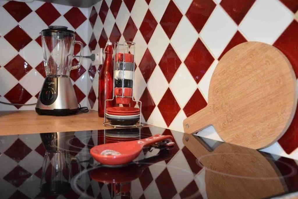 Escale Caux Cooning**** Charme Et Balneo Etretat Apartment Екстериор снимка